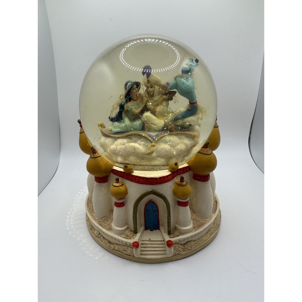 VINTAGE WALT DISNEY ALADDIN A WHOLE NEW WORLD MUSIC BOX / SNOW GLOBE 7 1/2" TALL